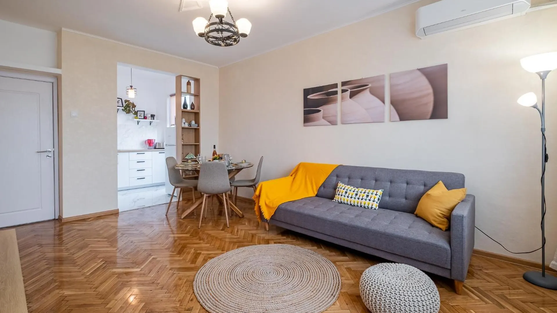 Bella 2Br Apartment فارنا