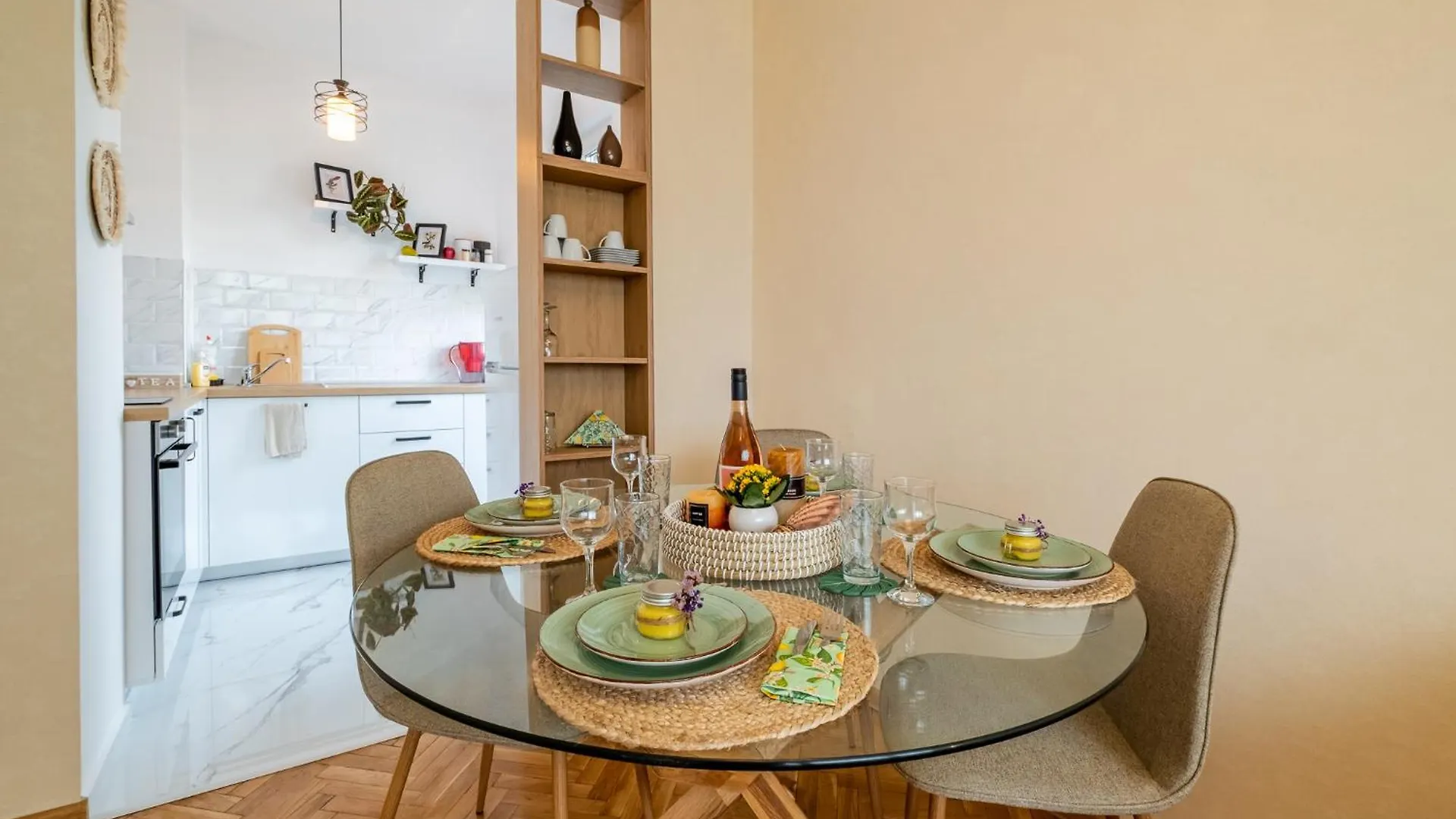 Bella 2Br Apartment فارنا