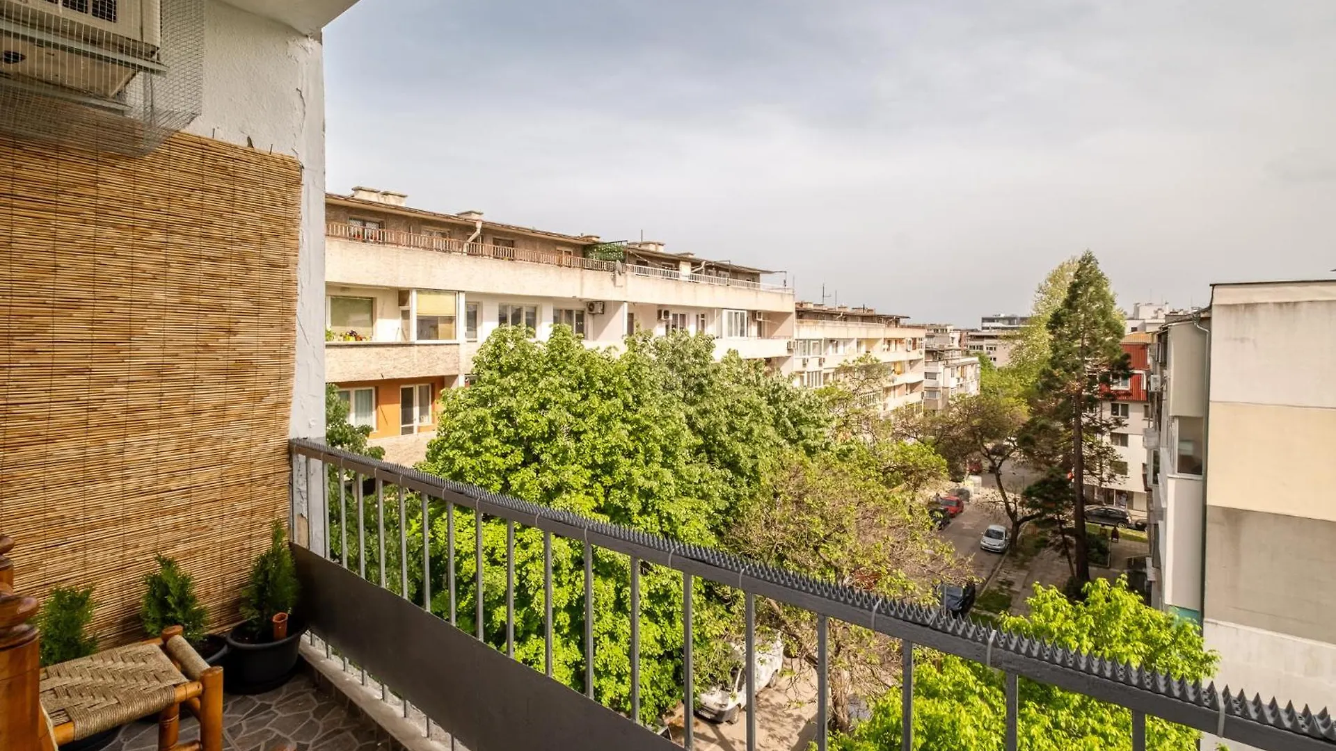 Bella 2Br Apartment فارنا